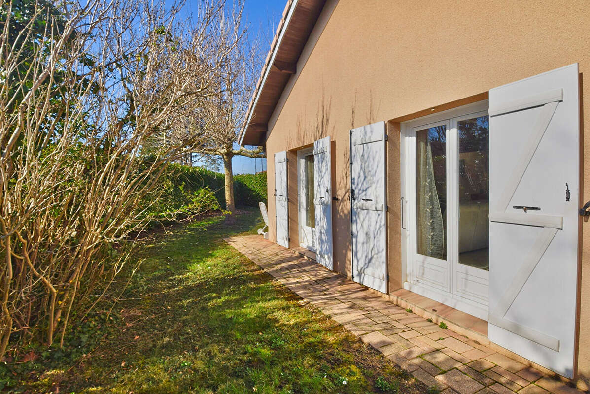 Maison à CHASSELAY