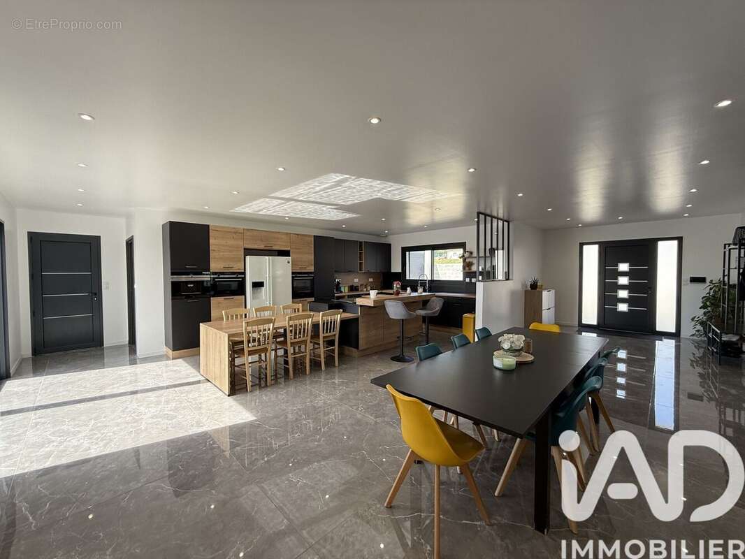 Photo 7 - Maison à CHATELLERAULT