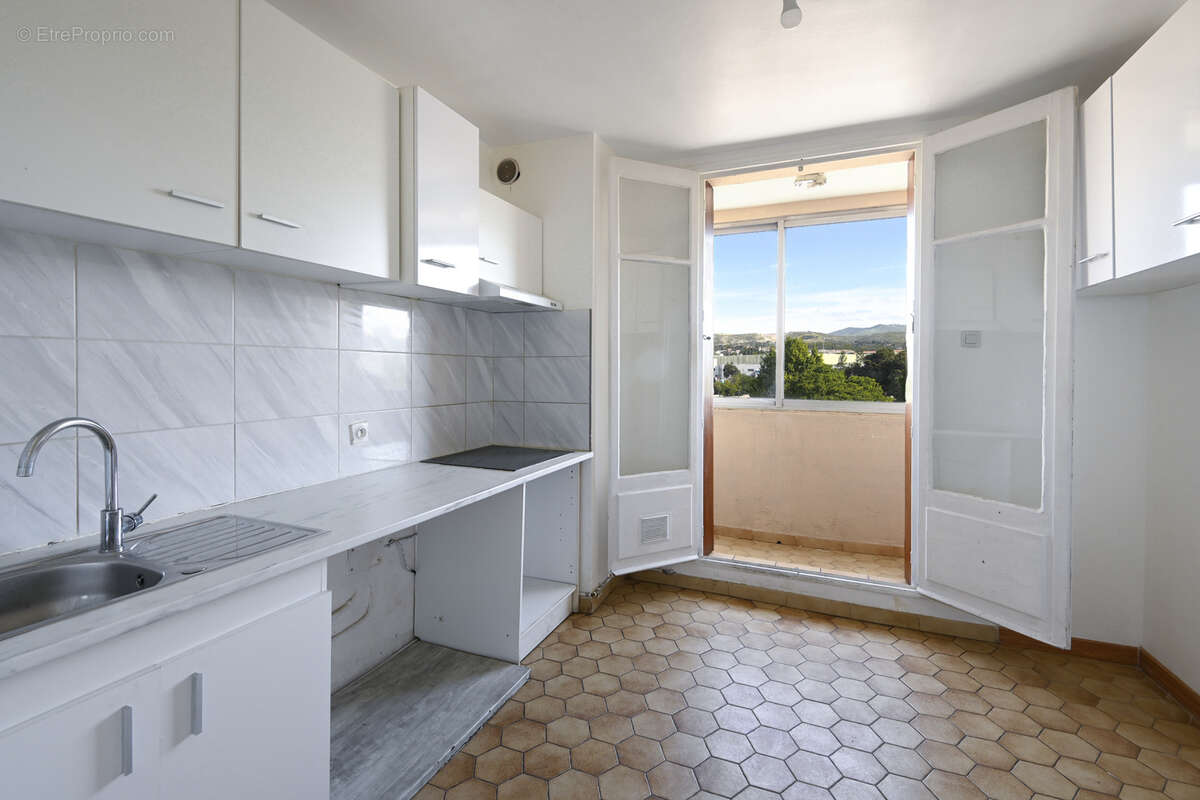 Appartement à MARSEILLE-14E