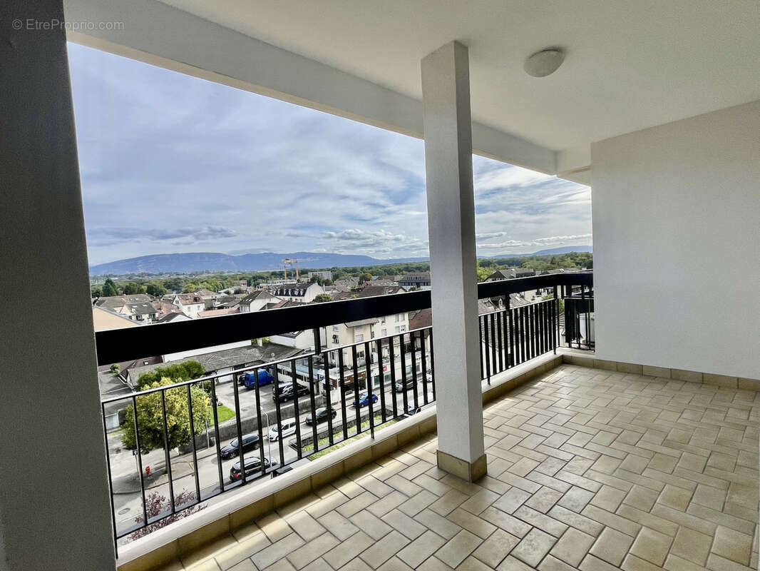 Appartement à FERNEY-VOLTAIRE