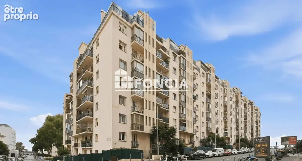 Nice Saint Augustin : F3 de 55m2 avec loggia et cave et parking collectif - photo 1
