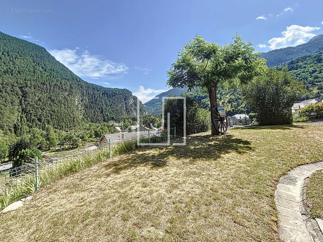 Appartement à LA CONDAMINE-CHATELARD