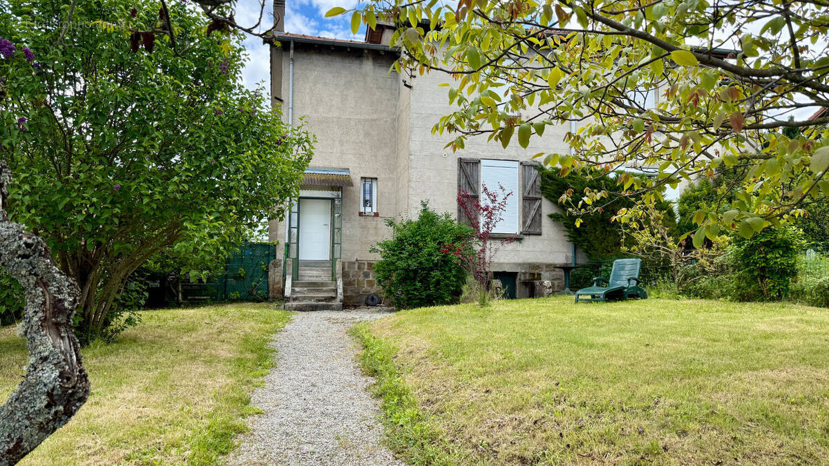 Appartement à ROCHE-LA-MOLIERE