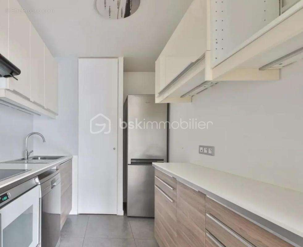 Appartement à PARIS-11E