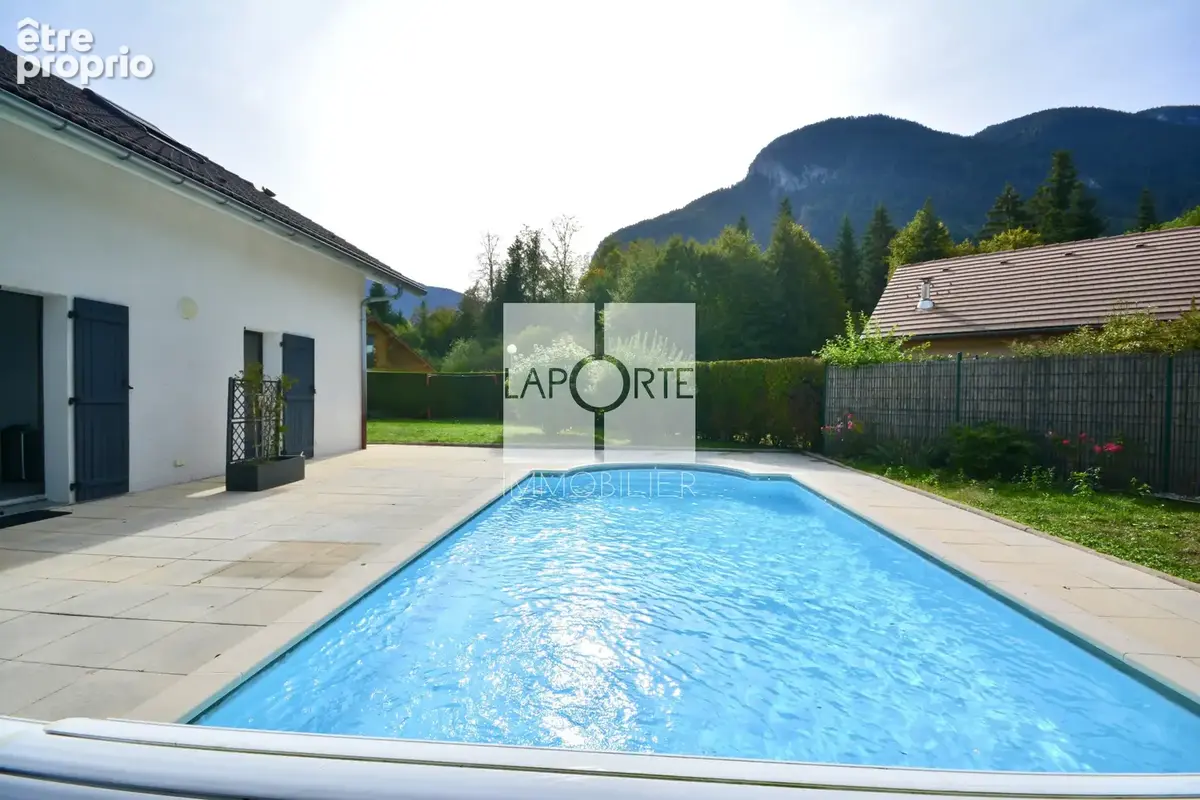 THORENS-GLIÈRES   170 m2 de surface totale   124 m2 habitables   5 chambres   terrain 801 m2   piscine   pompe - photo 4