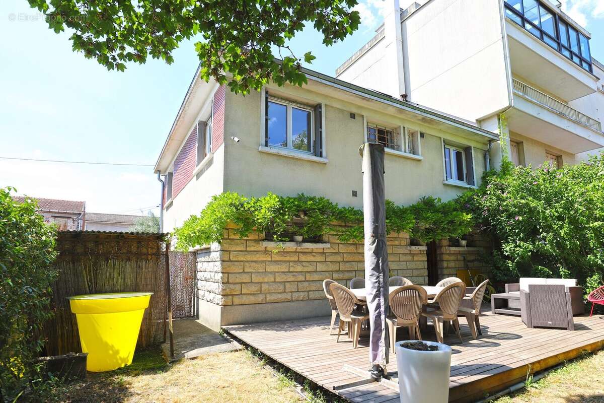 Maison 97 m² à Montreuil  - photo 2