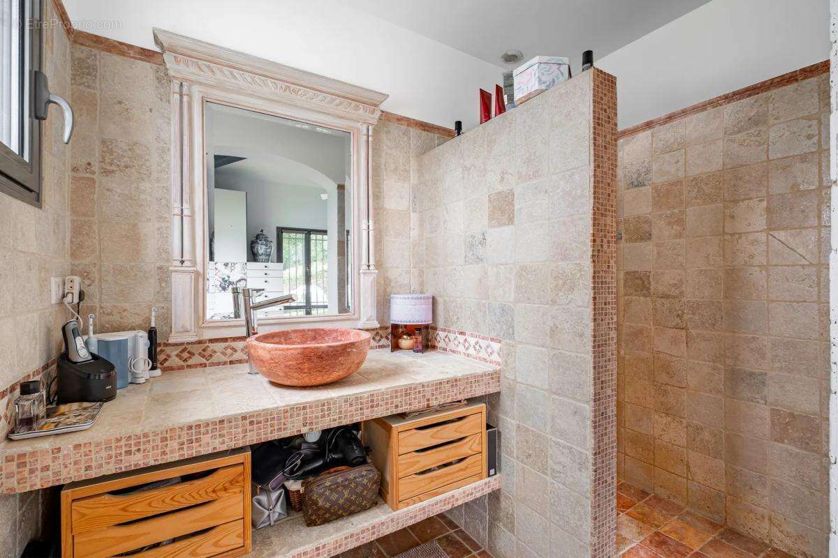 Maison à PLAN-DE-LA-TOUR