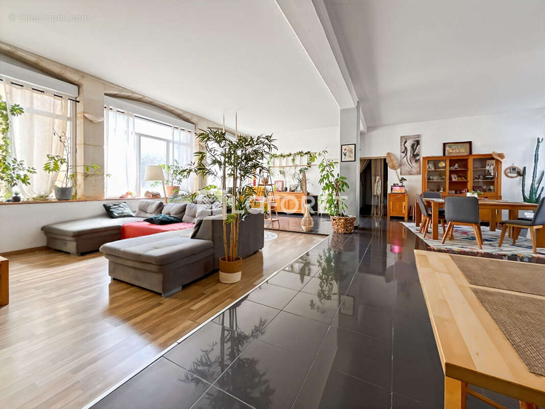 Appartement à BEAUVALLON