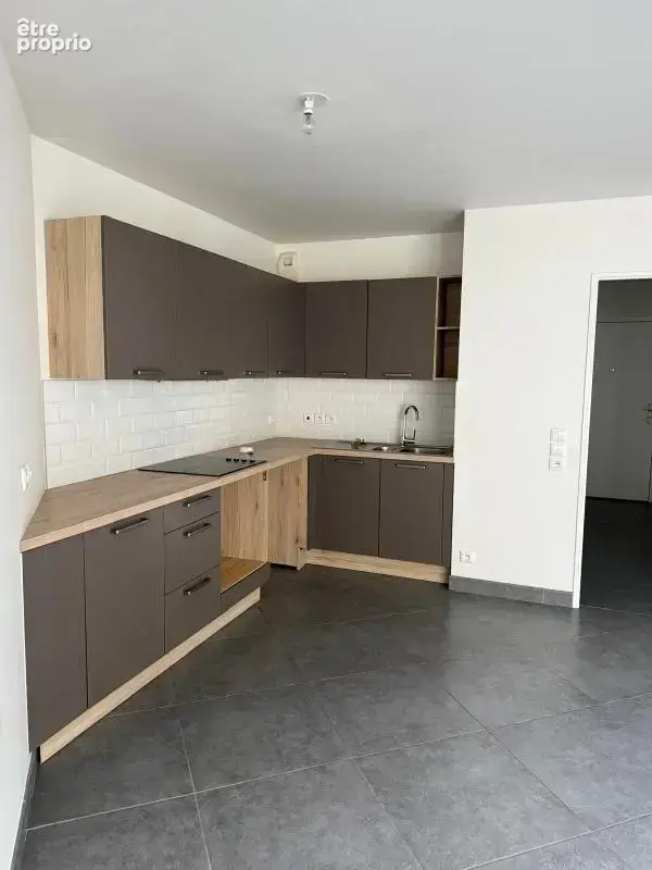 Studio immeuble recent - a23 - photo 3