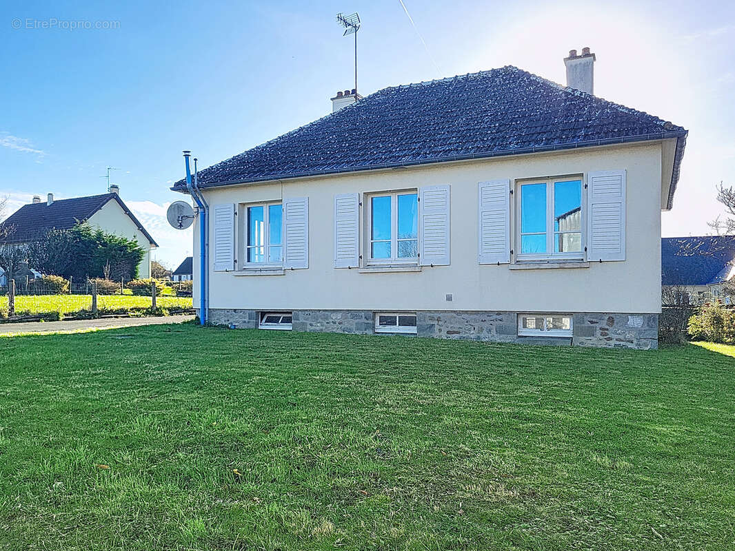 Maison à MONTCHATON