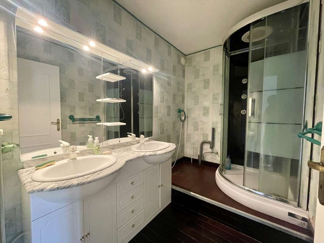 Appartement à LE BOUSCAT