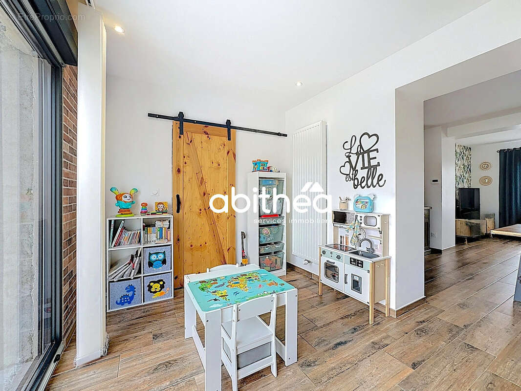 Maison à NEUVILLE-SAINT-REMY