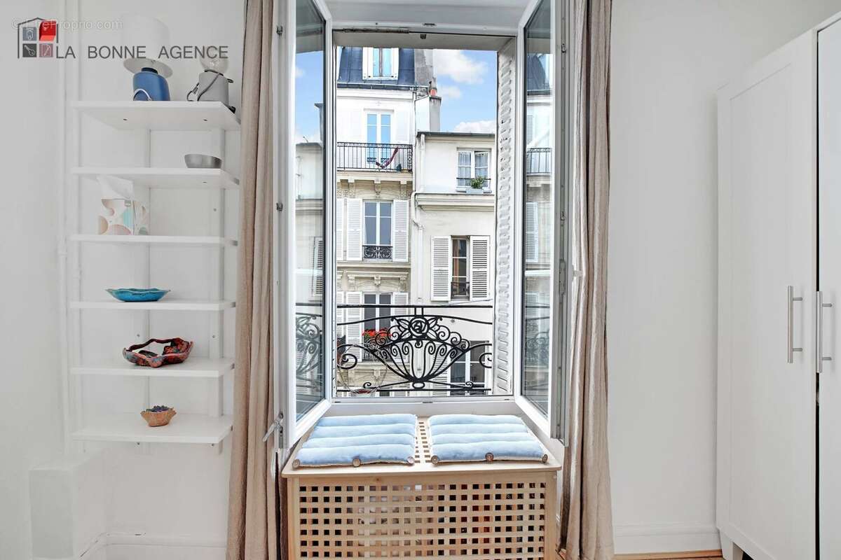 Appartement à PARIS-17E