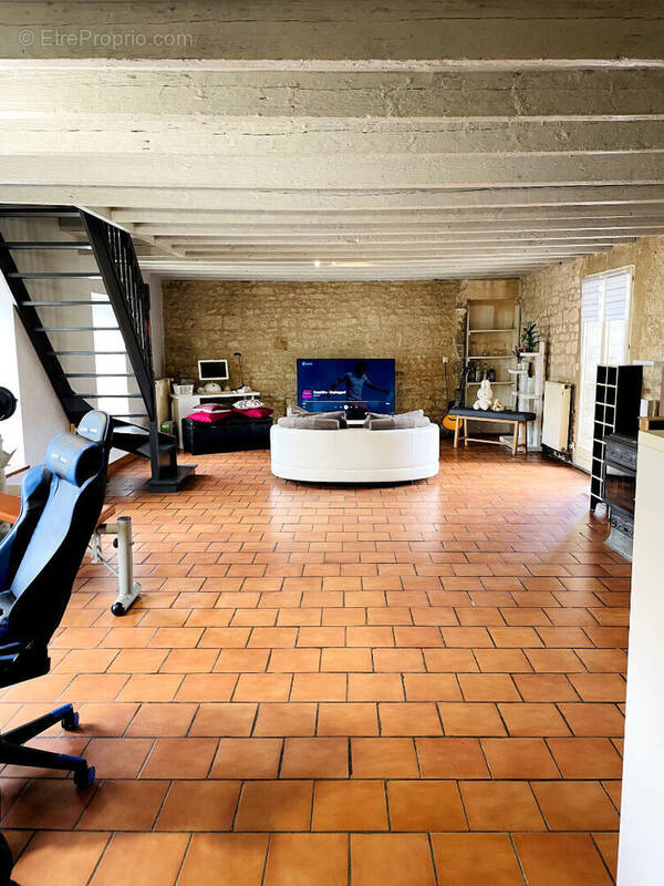 Maison à LA CELLE-SAINT-AVANT