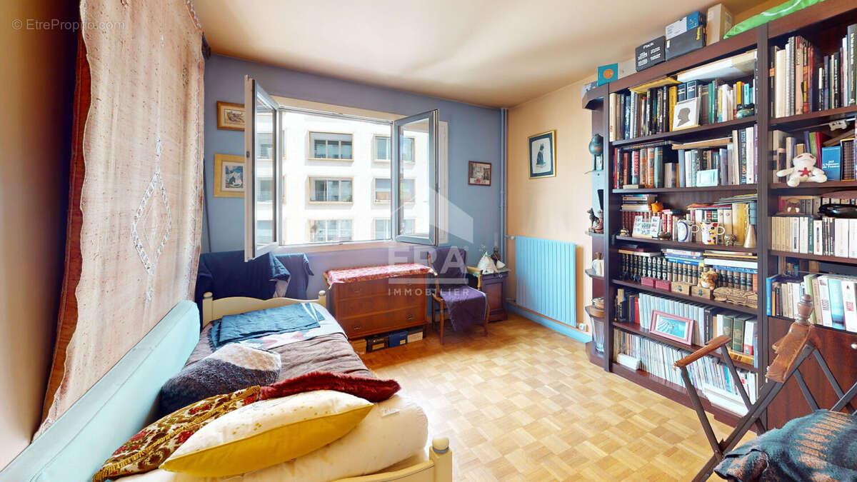 Appartement à PARIS-19E