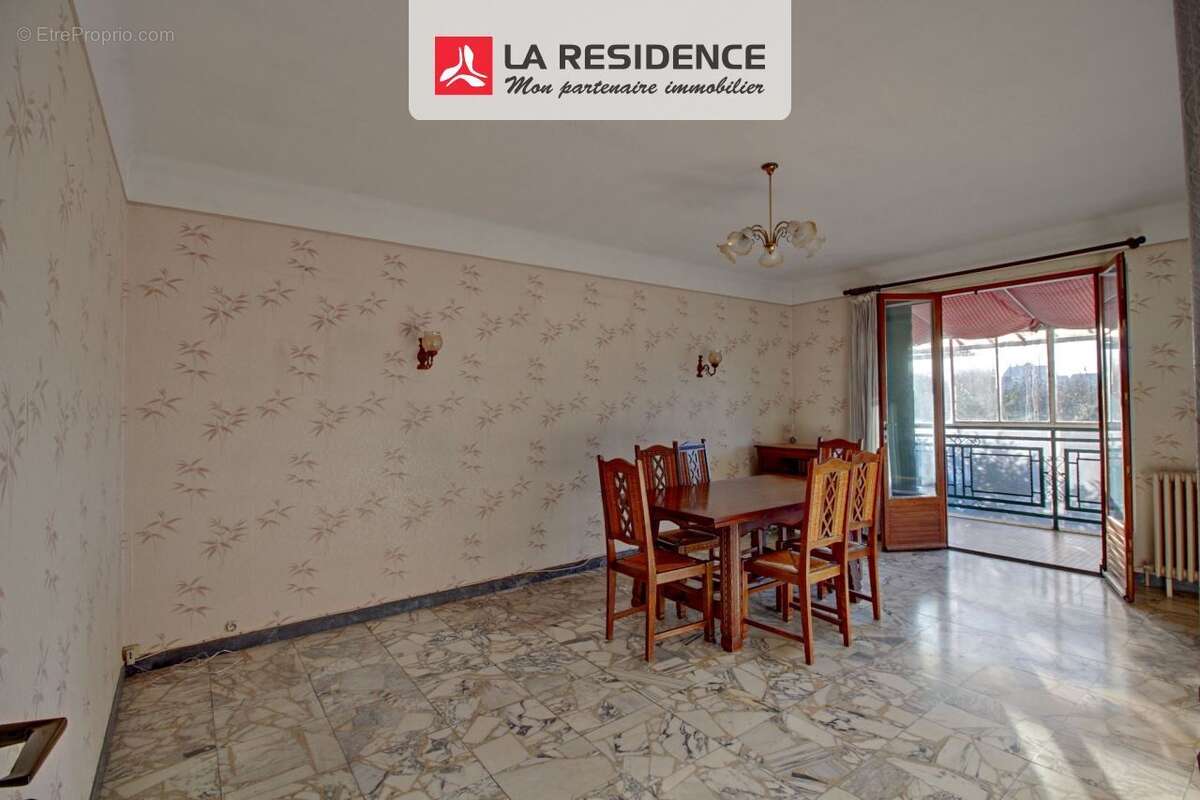 Maison à LES MUREAUX