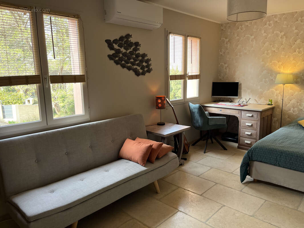 Maison à SAINT-ETIENNE-DU-GRES