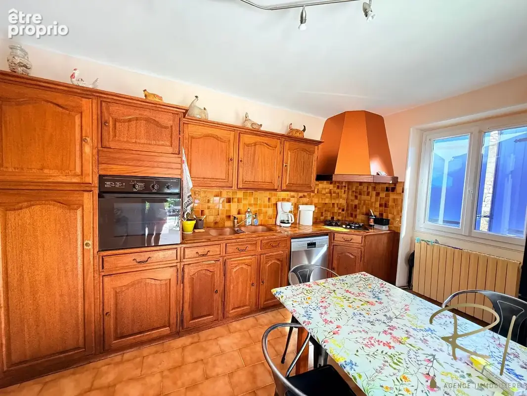 Ensemble immobilier au coeur du village de Barjac - photo 10