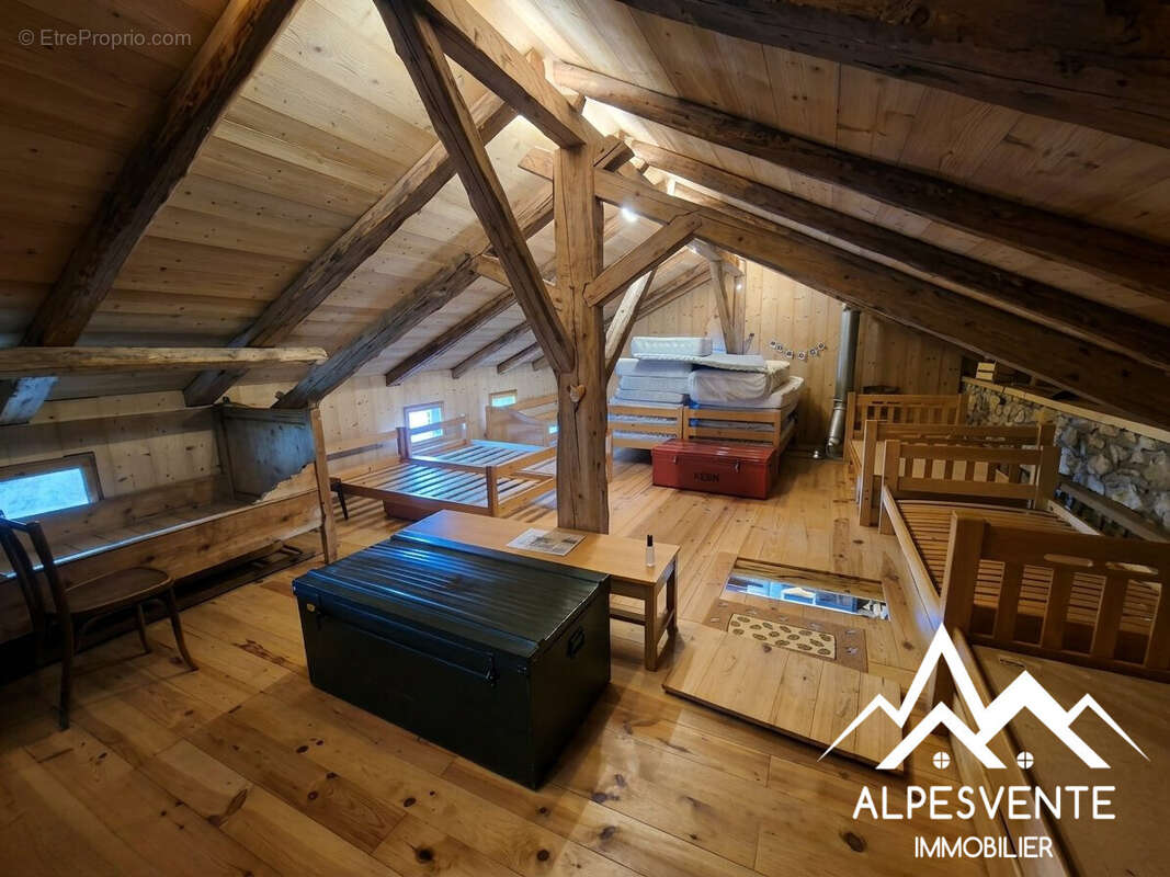 Maison 82 m² à La Baume  - photo 7