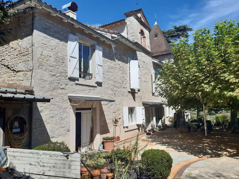 Maison à CAHORS
