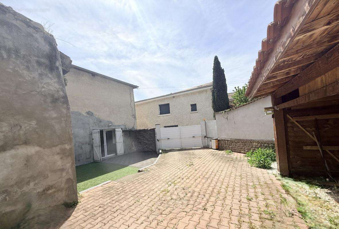 Maison à CHANAS