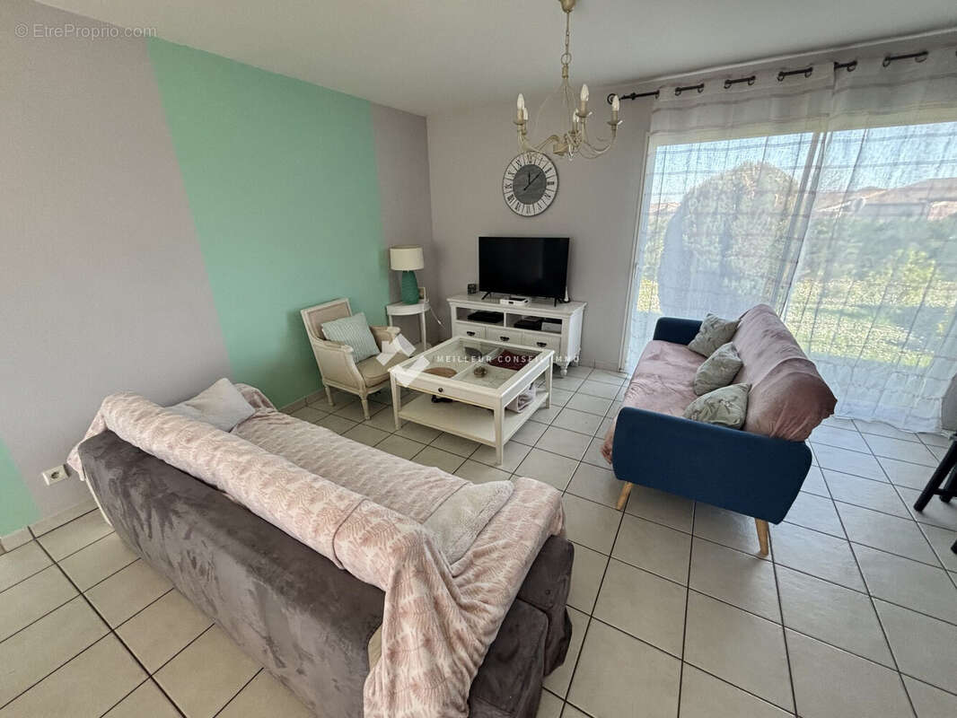 Maison 168 m² à Vouille  - photo 4