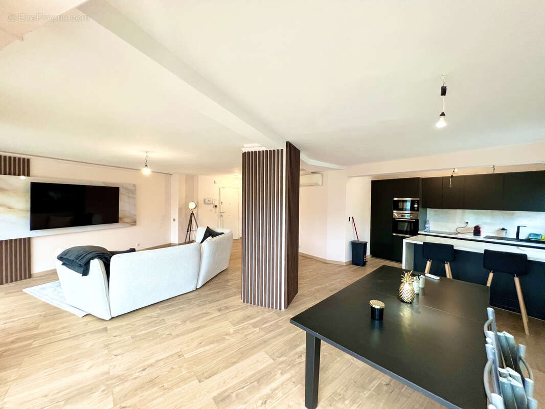 Appartement à LE CANNET