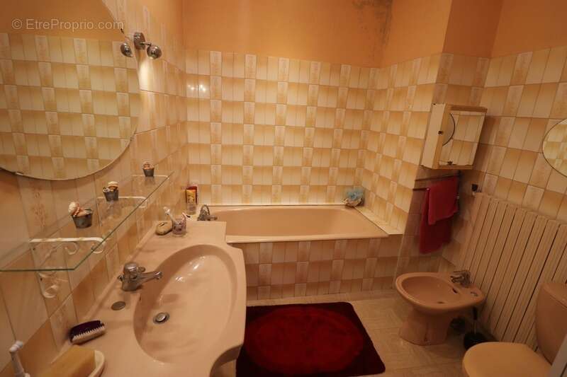 Maison à SAINT-BRIS-DES-BOIS