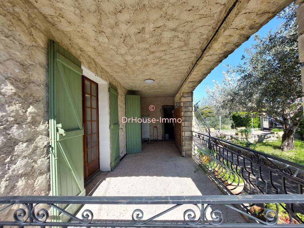 Maison 185 m² à Marignane  - photo 50