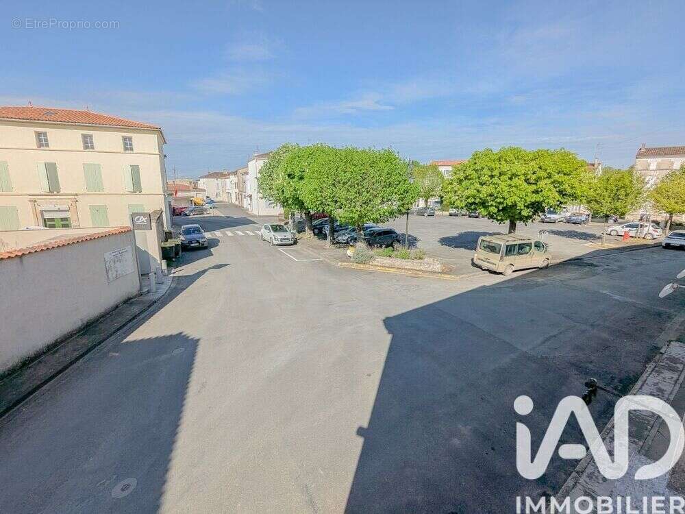 Photo 2 - Appartement à BEAUVAIS-SUR-MATHA