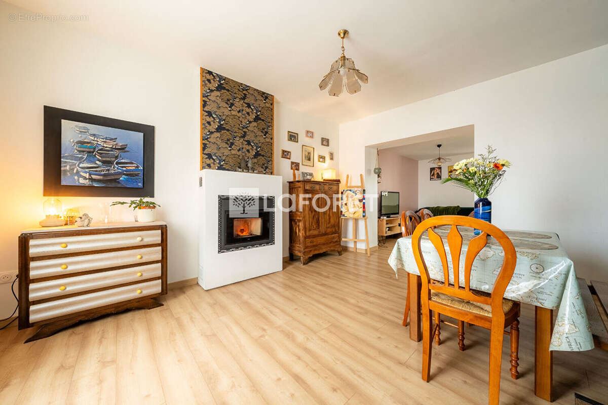 Maison à SIN-LE-NOBLE