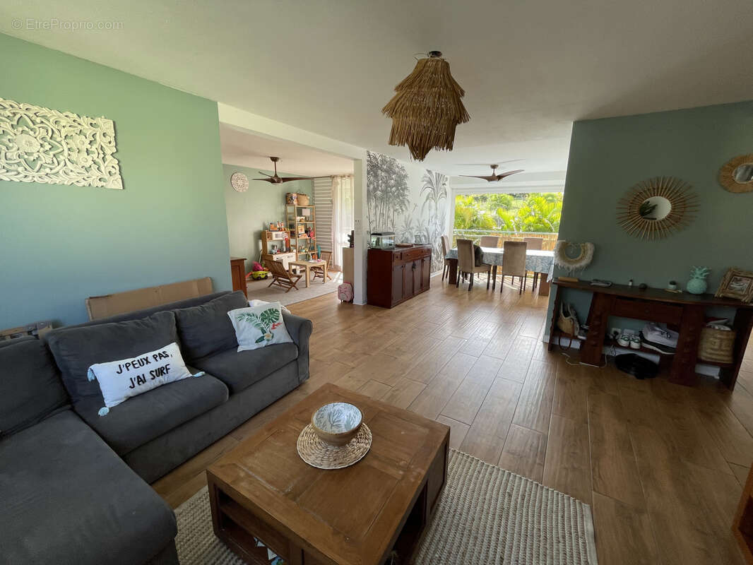 Appartement à LE GOSIER