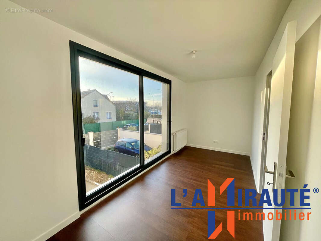 Maison à SARTROUVILLE