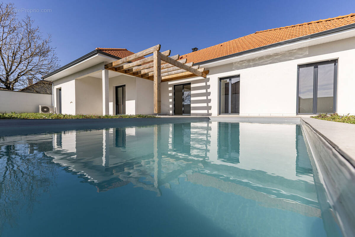 Photo 1 - Maison à MAZEROLLES