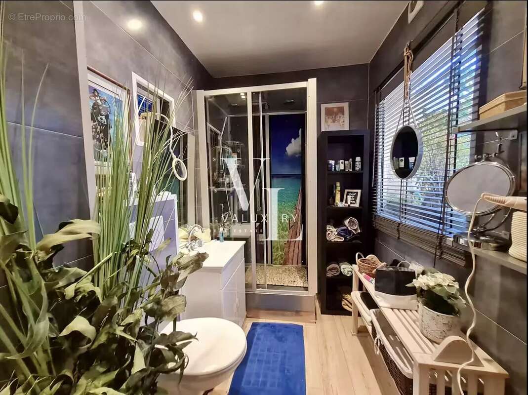 Appartement à COGOLIN