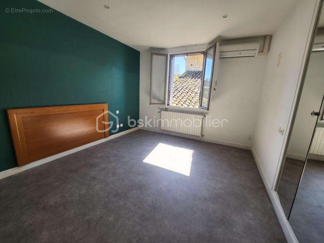 Appartement à CHENAY