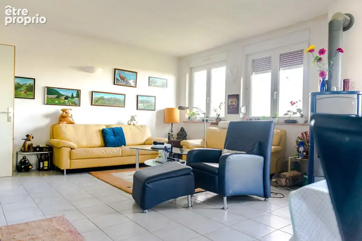 Jolie maison avec grand terrain - photo 7