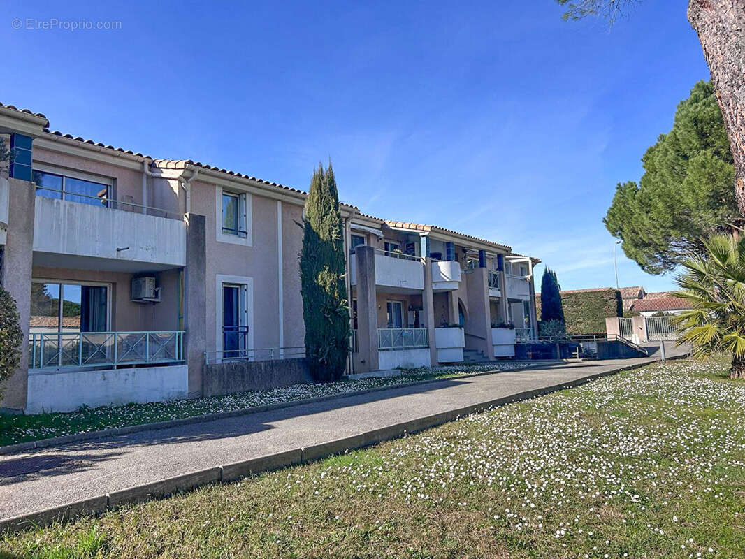 Appartement à SAINT-PAUL-TROIS-CHATEAUX