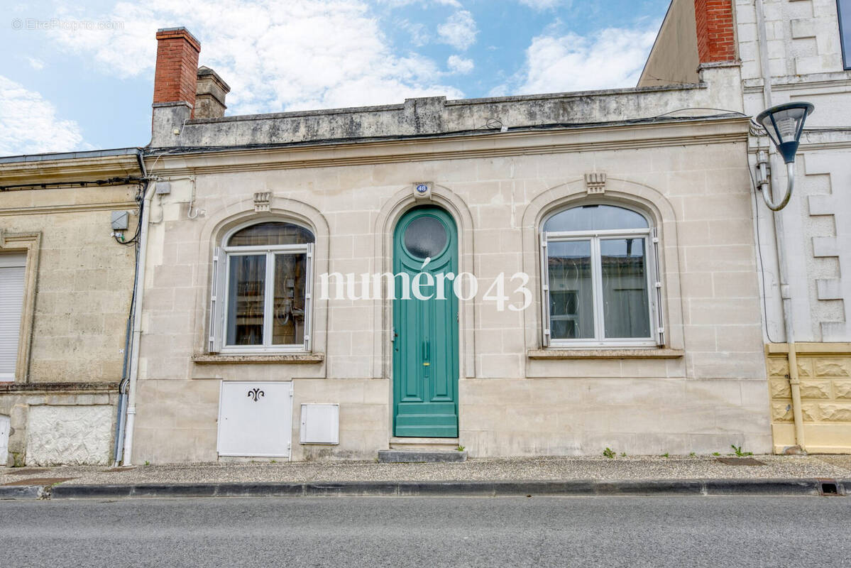 Maison à PAUILLAC