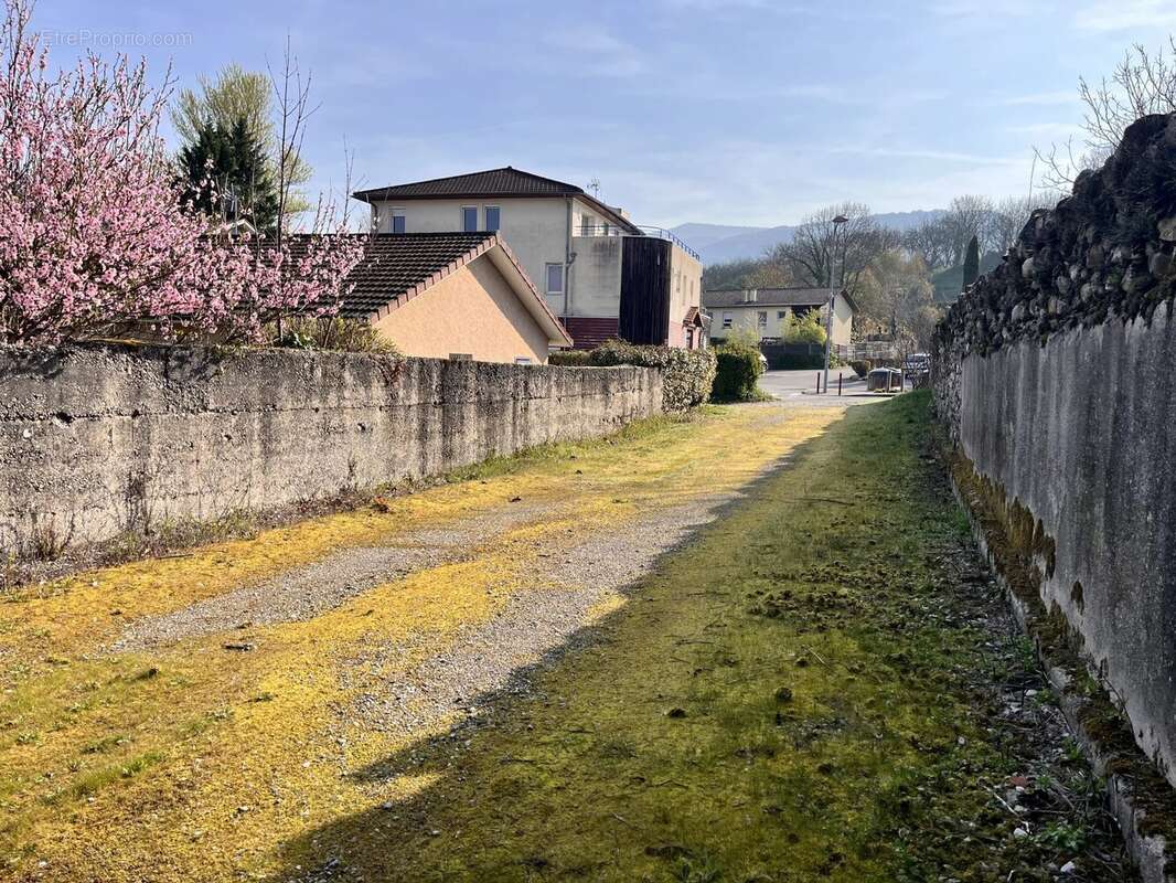 Terrain à SAINT-ROMANS