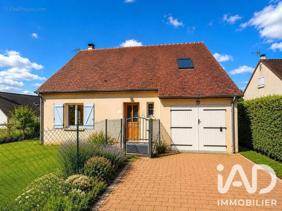Photo 1 - Maison à ORCHAISE