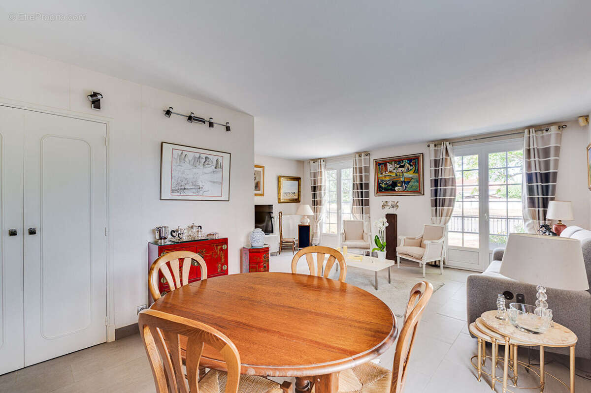 Maison 5 pièces à vendre à Pibrac - Quartier calme et bien desservi - photo 6
