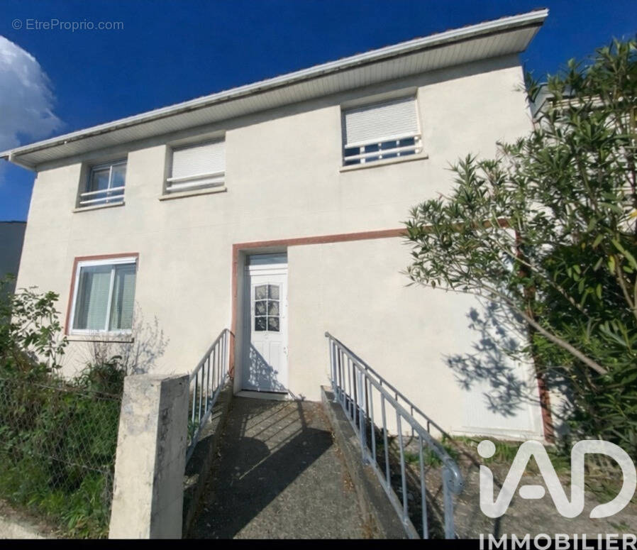 Photo 1 - Maison à LE HAILLAN