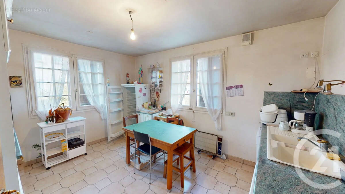 Maison à SAINT-QUENTIN