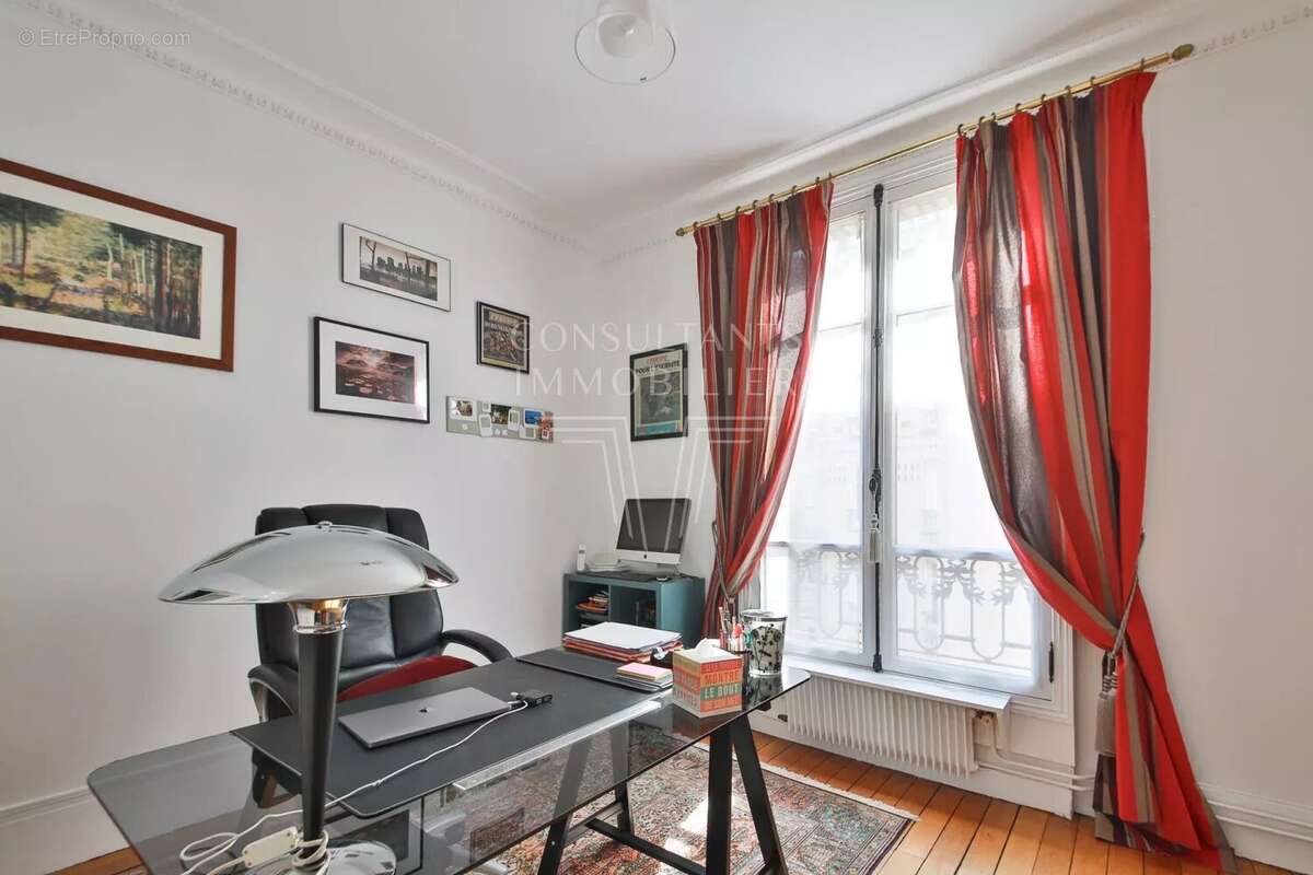 Appartement à PARIS-15E