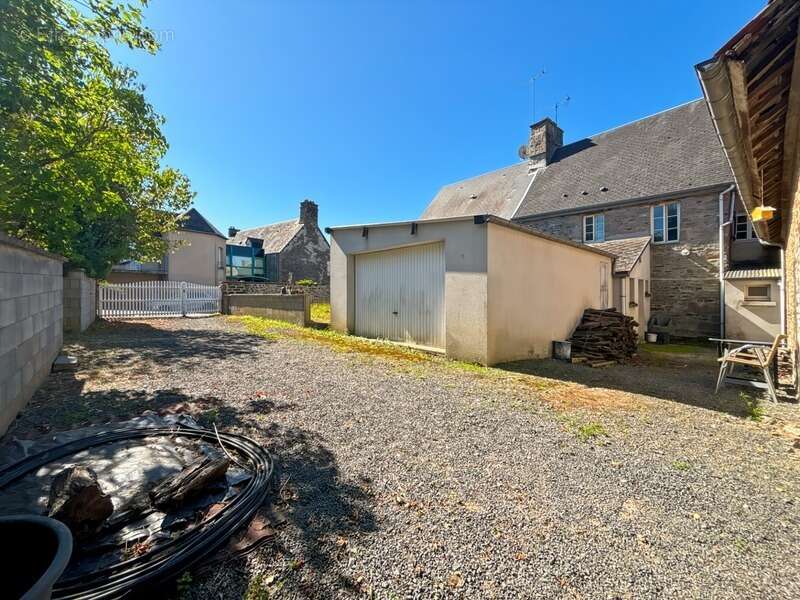  Ensemble immobilier– Commune de Cuves - photo 17