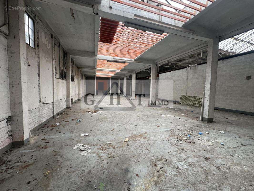 Commerce à ROMAINVILLE