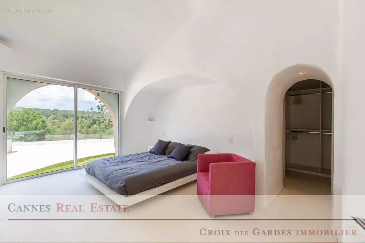 Maison à MOUANS-SARTOUX