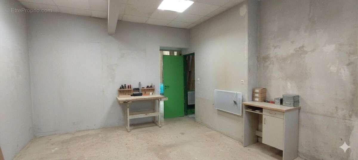 Photo 8