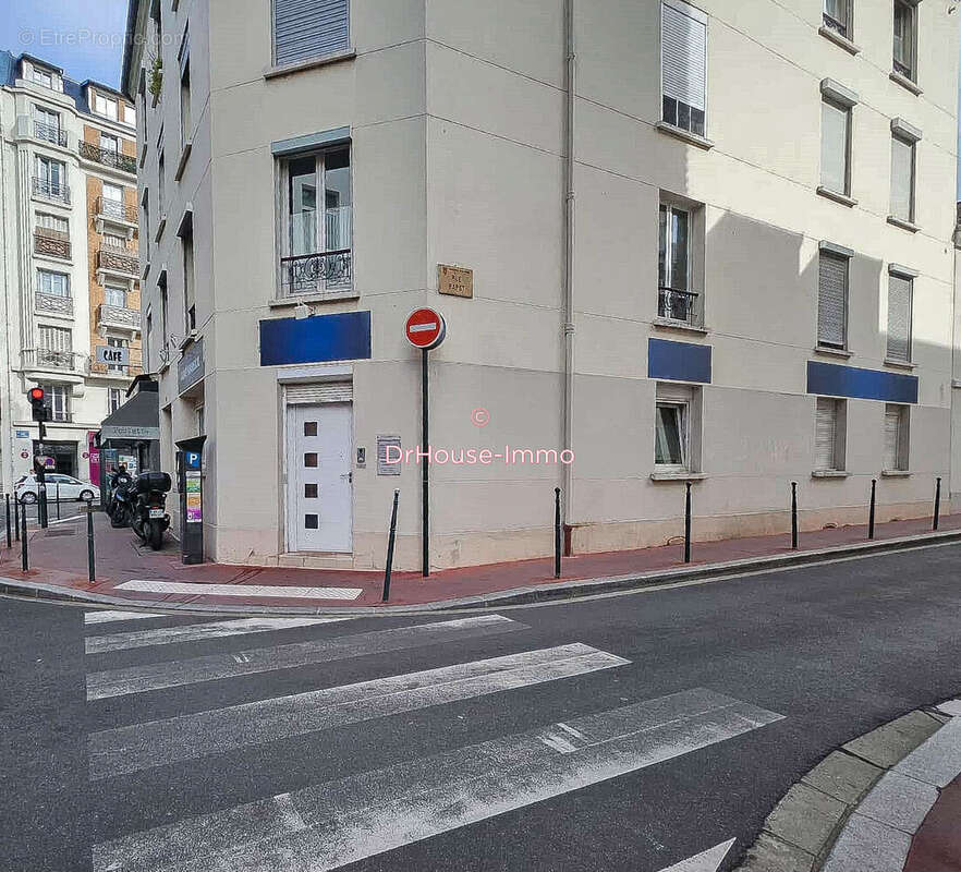 Commerce à ASNIERES-SUR-SEINE